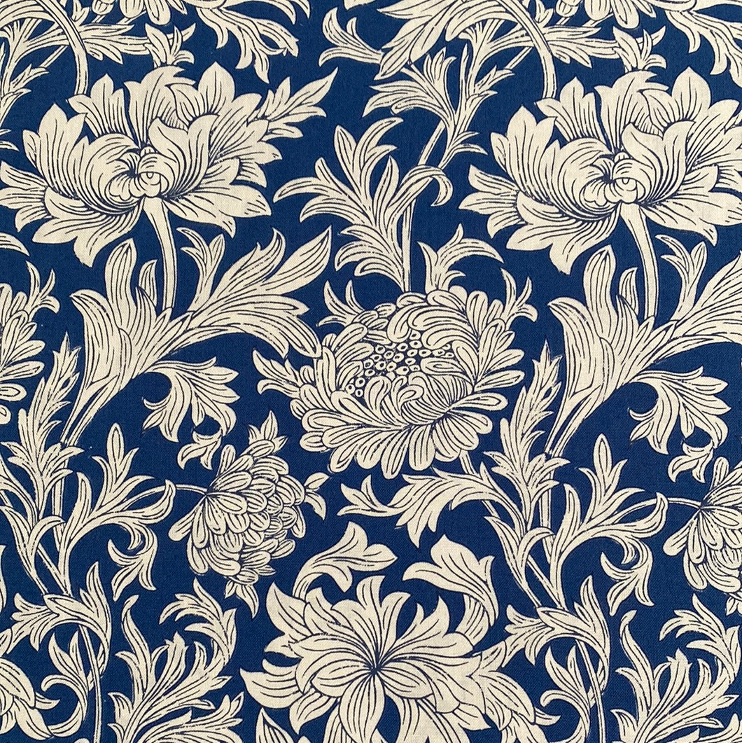 Chrysanthemum/ Blue